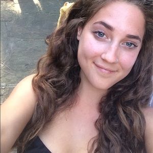 Meet your Posher, Emma